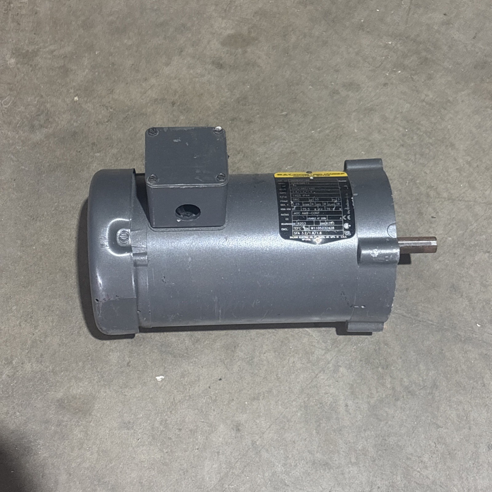 Baldor Reliance VM3542‑50 Electric Motor .75 HP 3‑Phase 1425 RPM 56C Frame TEFC