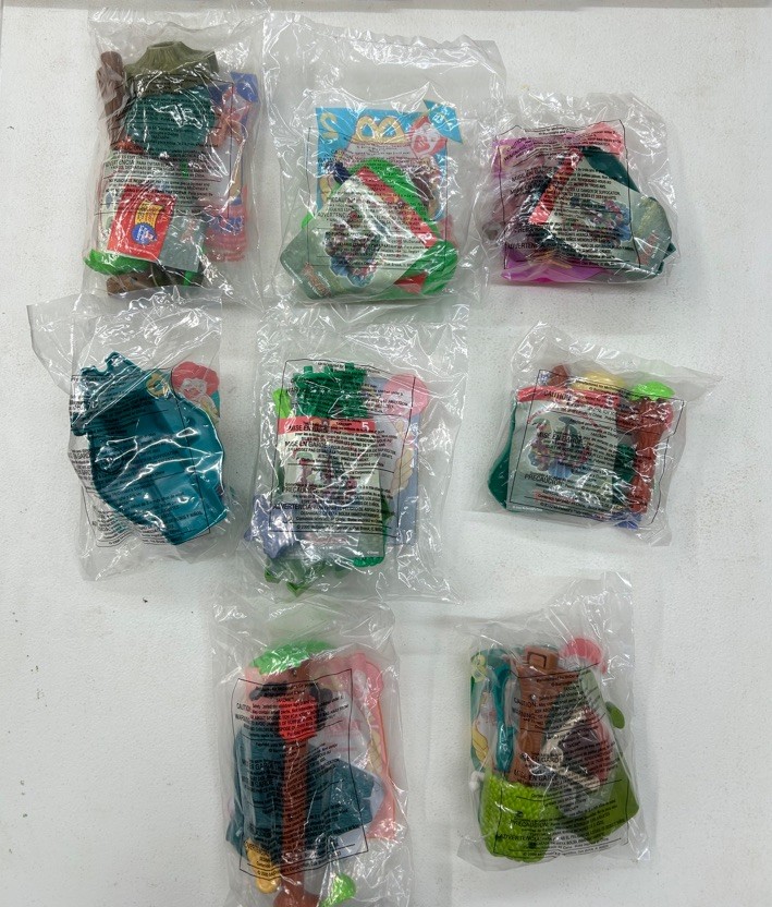 Lot Of 8 Vintage Disney Tarzan McDonald’s Happy Meal Toys 1999 2000 (1 Open Bag) Lot Of 8 Vintage Disney Tarzan McDonald’s Happy Meal Toys 1999 2000 (1 Open Bag)