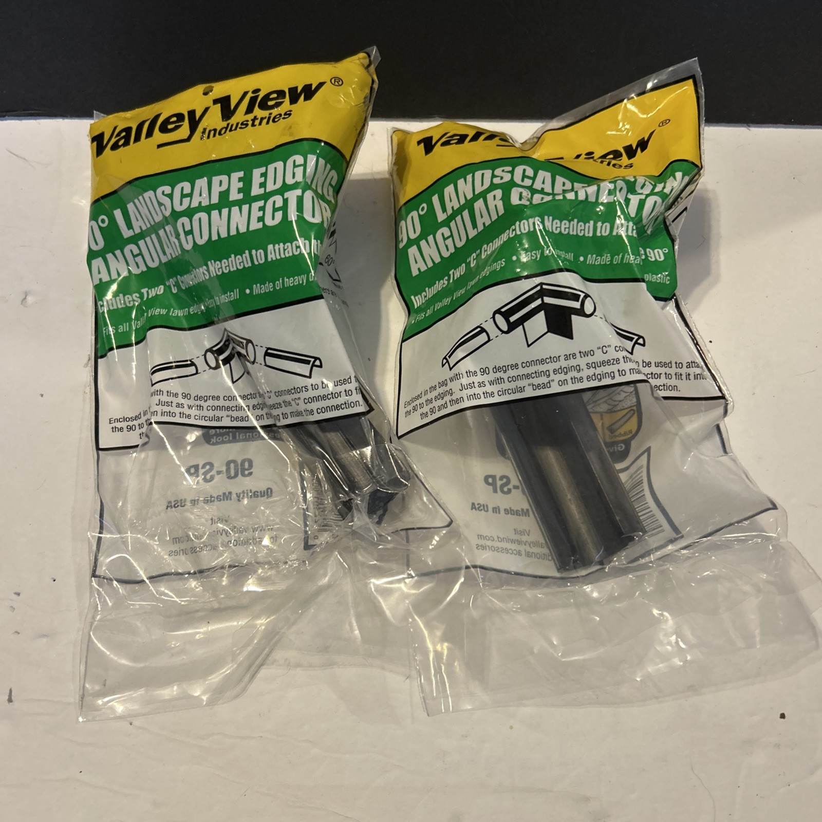 (2) NEW Valley View 90 Degree Landscape Edging Corner Angular Connectors SP-90 (2) NEW Valley View 90 Degree Landscape Edging Corner Angular Connectors SP-90
