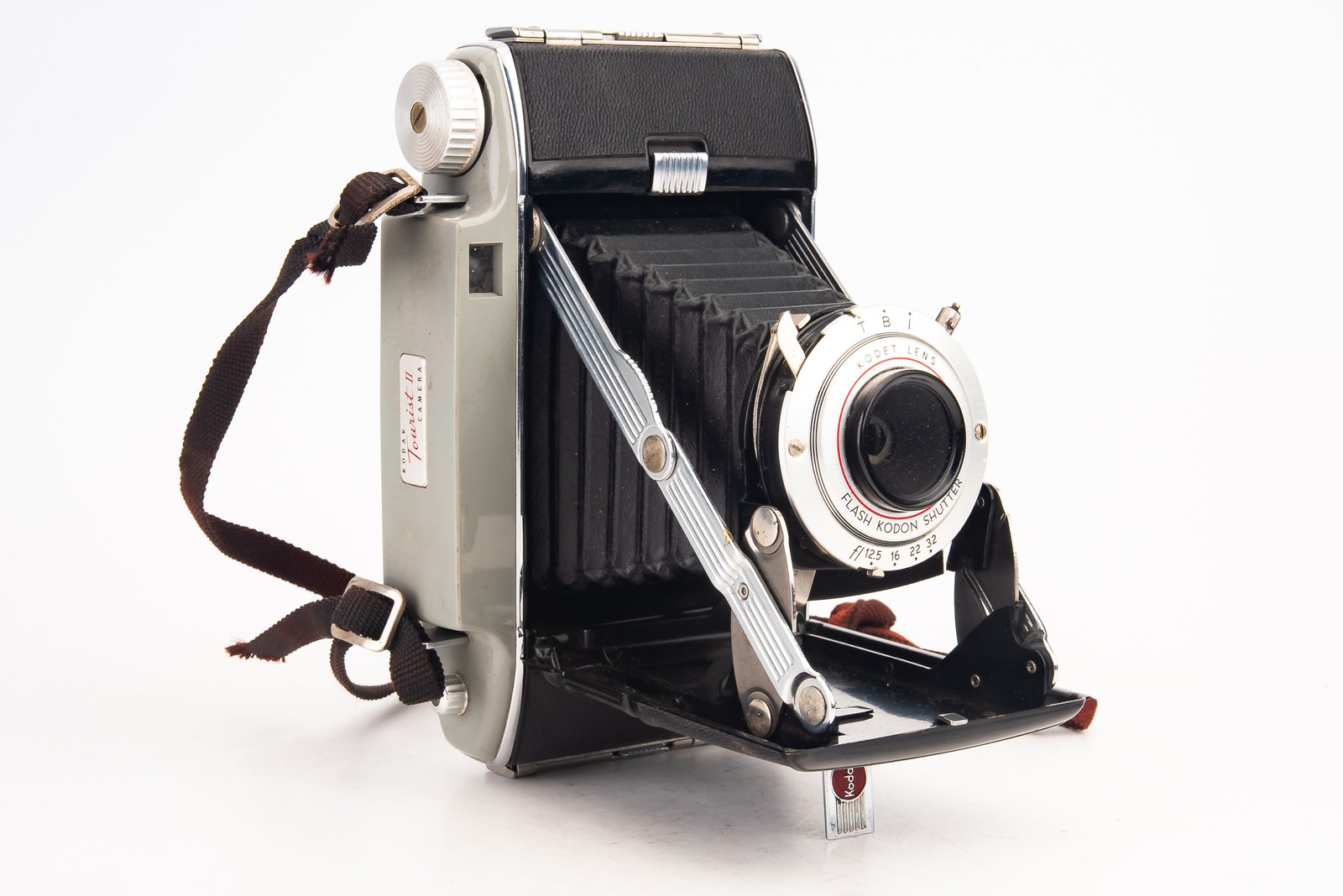 Kodak Tourist II 620 Film Medium Format Camera with Kodet f/12.5 Lens V28