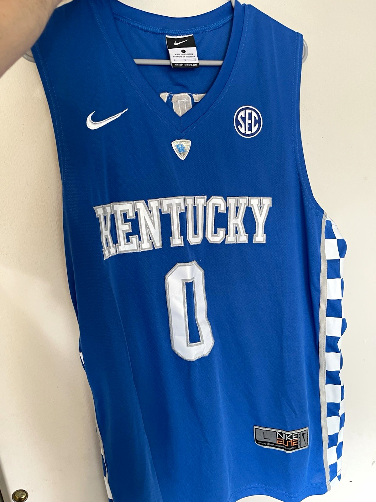 Nike De\'Aaron Fox Kentucky Wildcats Jersey NWT Men’s Large Spurs Elite Authentic Nike De\'Aaron Fox Kentucky Wildcats Jersey NWT Men’s Large Spurs Elite Authentic