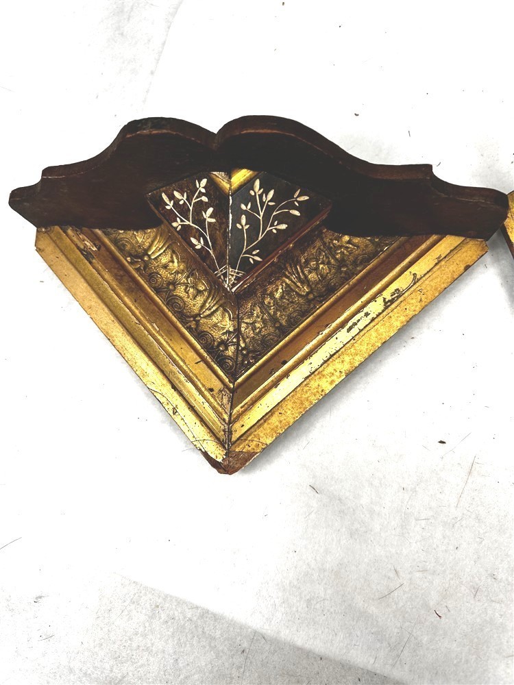 antique brackets shelves pair carved lemon gold cornice  original 1860s