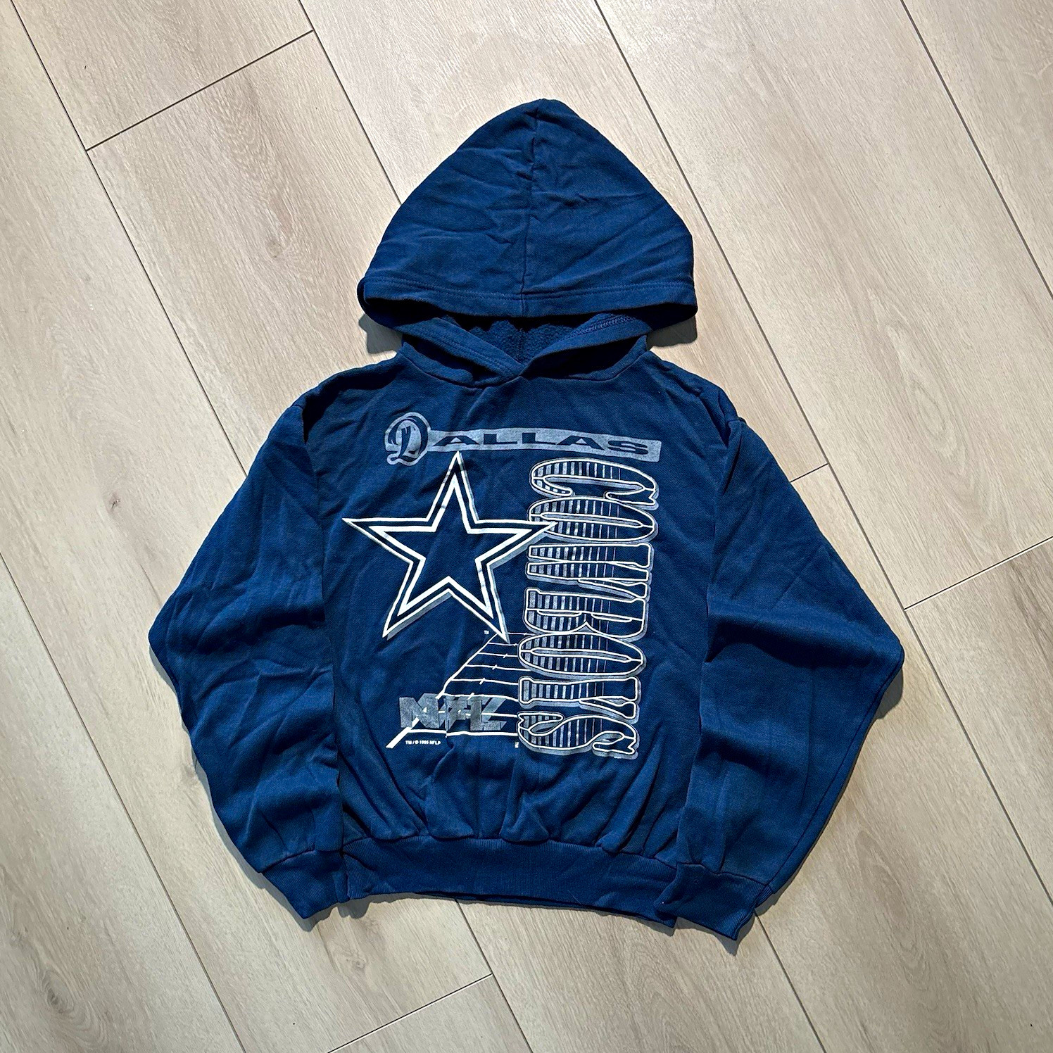 Vintage 1995 Dallas Cowboys NFL Hoodie Sweatshirt Medium Made in USA (10/12) Vintage 1995 Dallas Cowboys NFL Hoodie Sweatshirt Medium Made in USA (10/12)