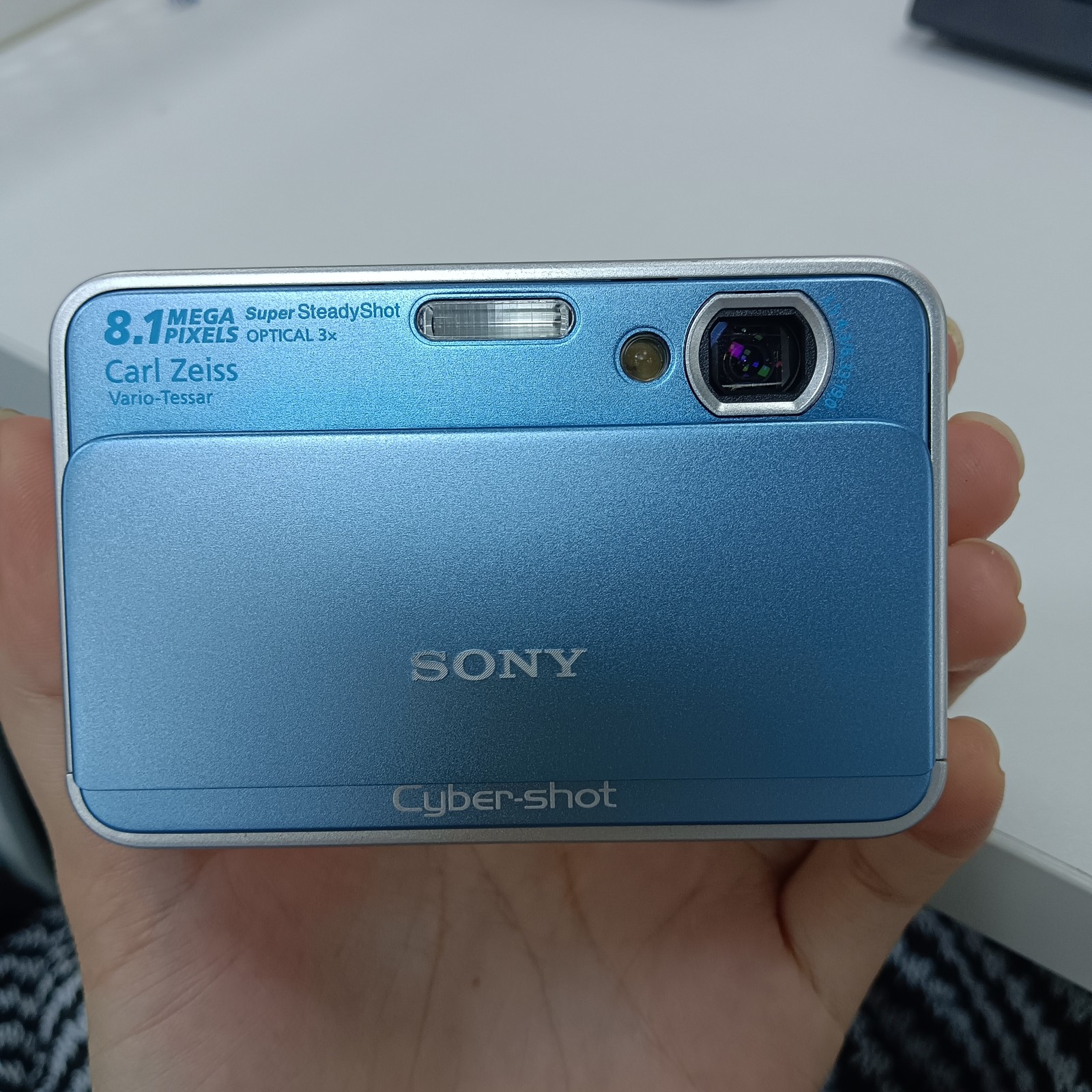 Sony Cyber Shot DSC-T2 Blue Digital Camera 8.1MP 3x Zoom Tested English