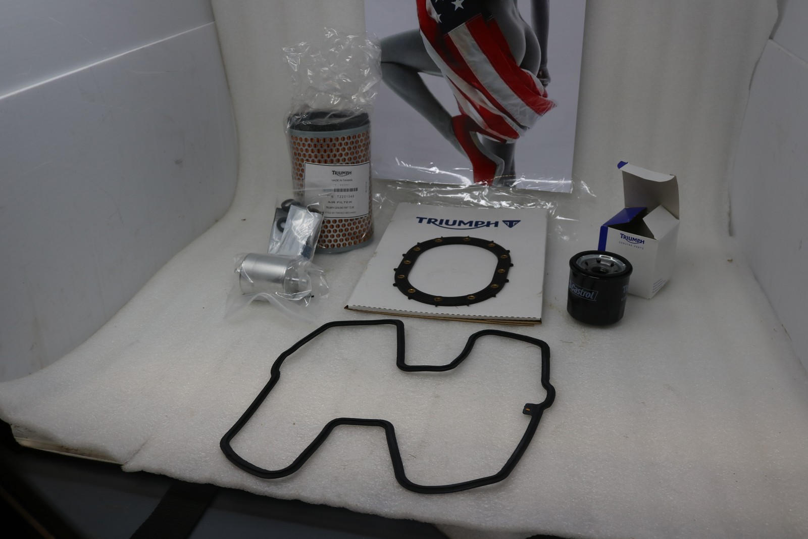T3990011 NEW OEM 2006-2022 TRIUMPH BONNEVILLE SCRAMBLER THRUXTON SERVICE KIT