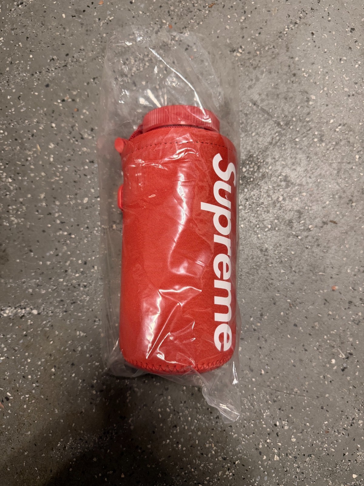 ✅ *NEW* Supreme Nalgene 32oz Bottle Red SS20 Supreme Water Bottle Nalgene FAST🚚 ✅ *NEW* Supreme Nalgene 32oz Bottle Red SS20 Supreme Water Bottle Nalgene FAST🚚