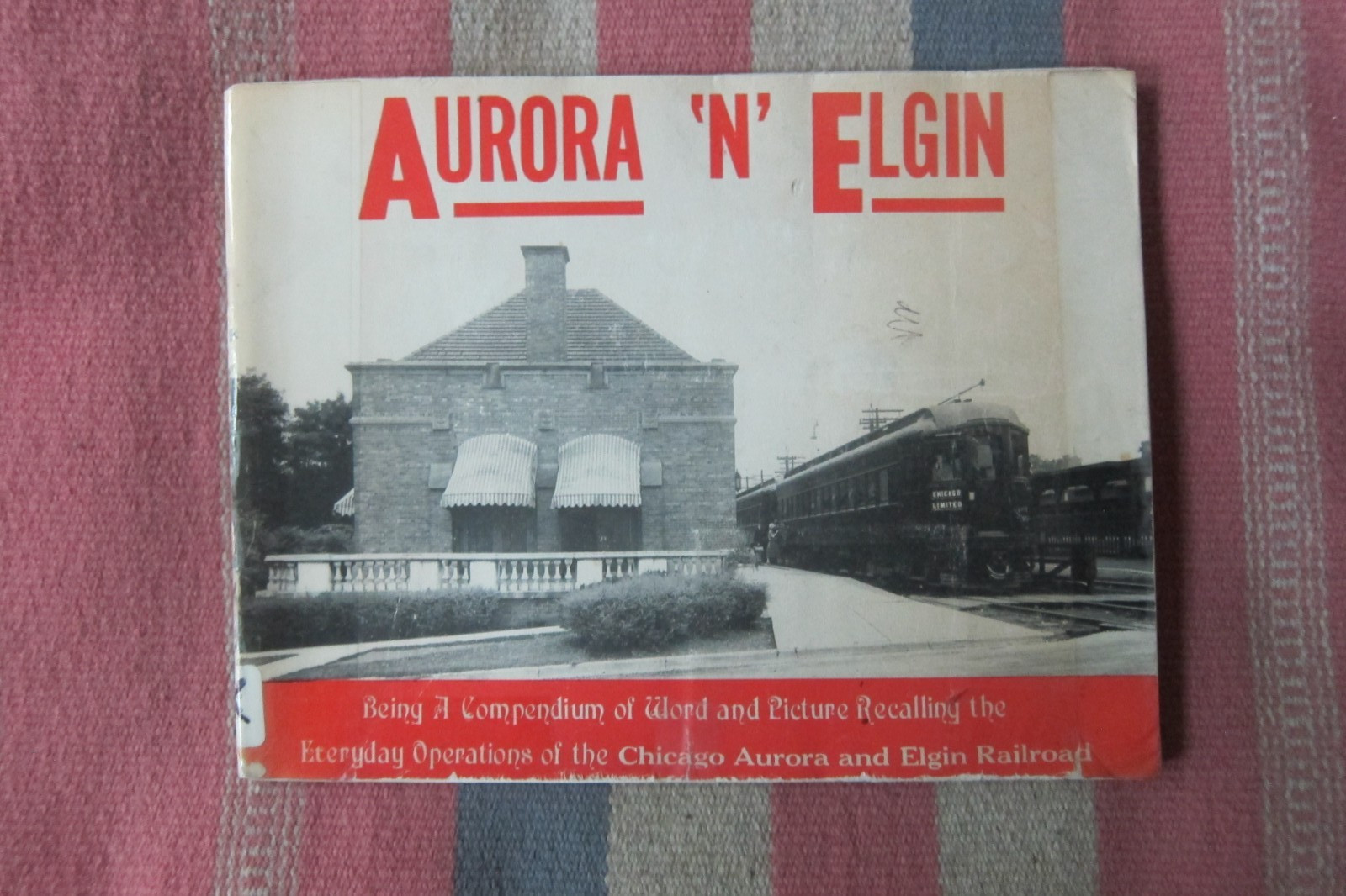 Vintage 1965 Aurora \'N\' Elgin CA&E Railroad Roarin\' Elgin Trains Cable Cars 