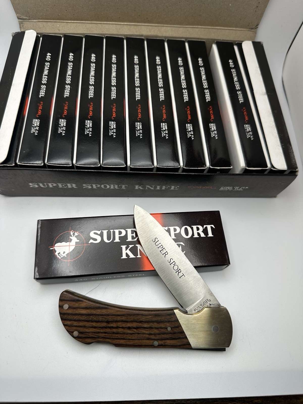 One Dozen Valor Super Sport 368 Miami Large Lockback Knife Japan 4.5” Closed One Dozen Valor Super Sport 368 Miami Large Lockback Knife Japan 4.5” Closed