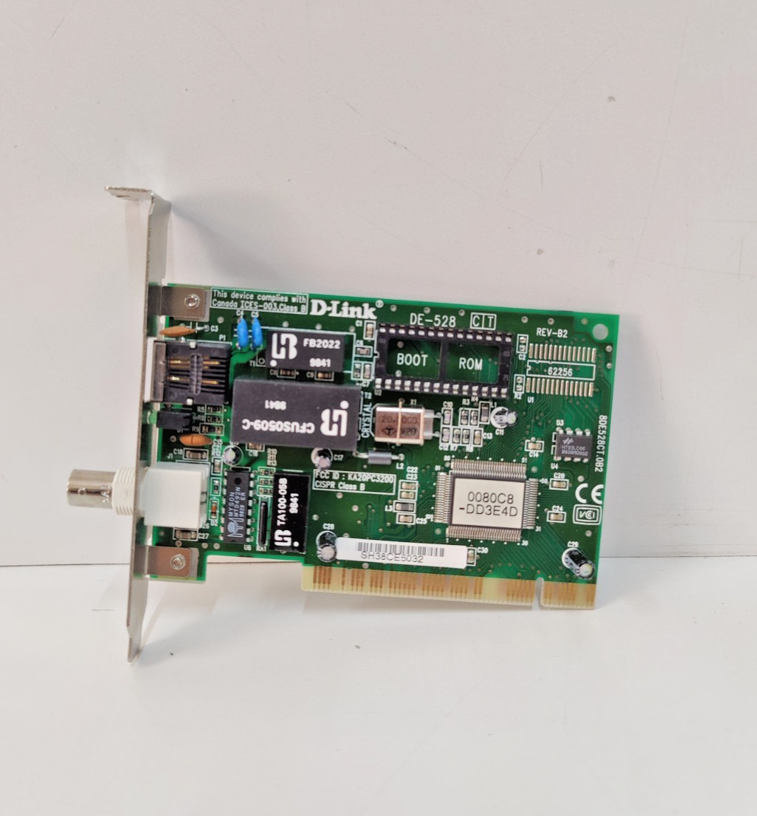 D-LINK DE528CT 10MBPS COMBO 32-BIT ETHERNET PCI ADAPTER 