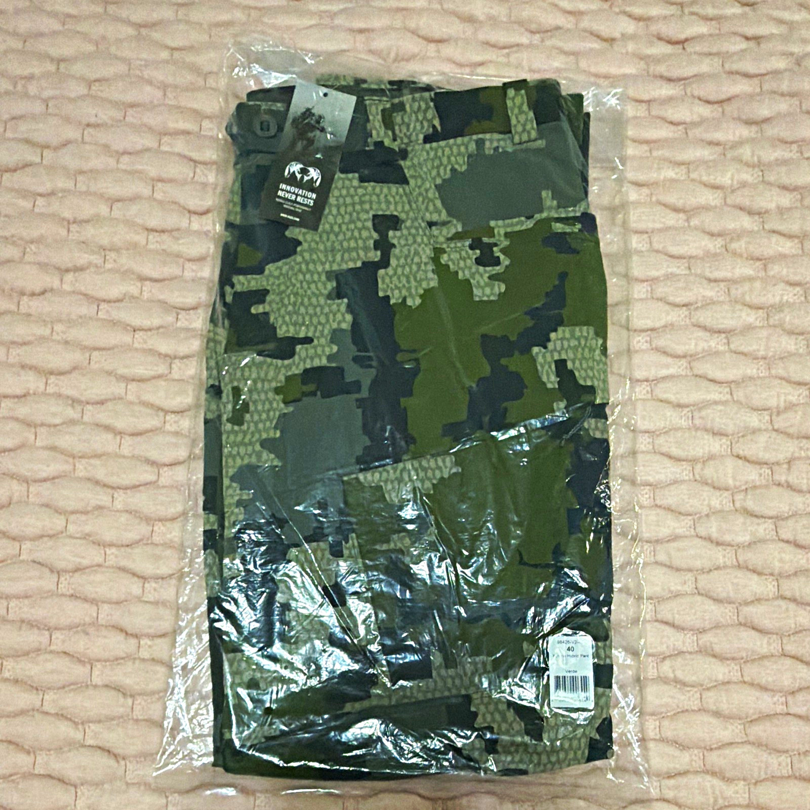KUIU Kutana Hybrid Pant Men\'s 40 Regular Verde Camo Waterproof Ventilated KUIU Kutana Hybrid Pant Men\'s 40 Regular Verde Camo Waterproof Ventilated