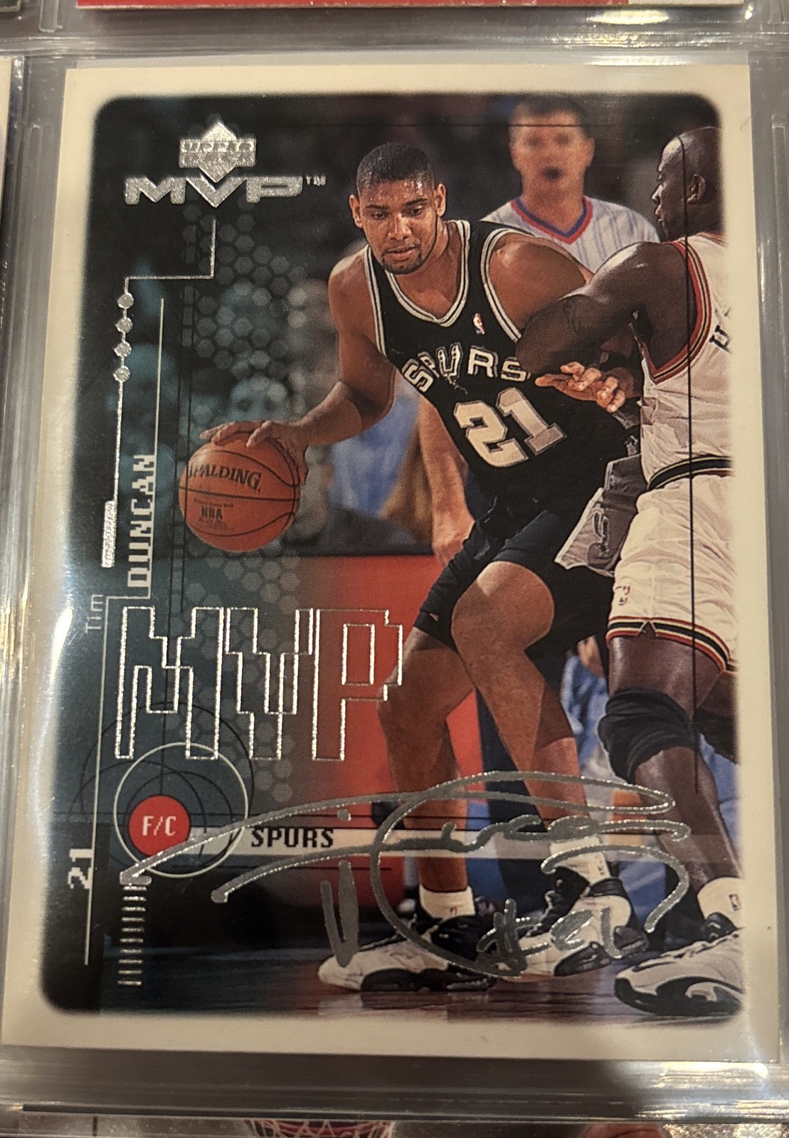 1999-00 Upper Deck MVP - Tim Duncan #143 Gold Script 