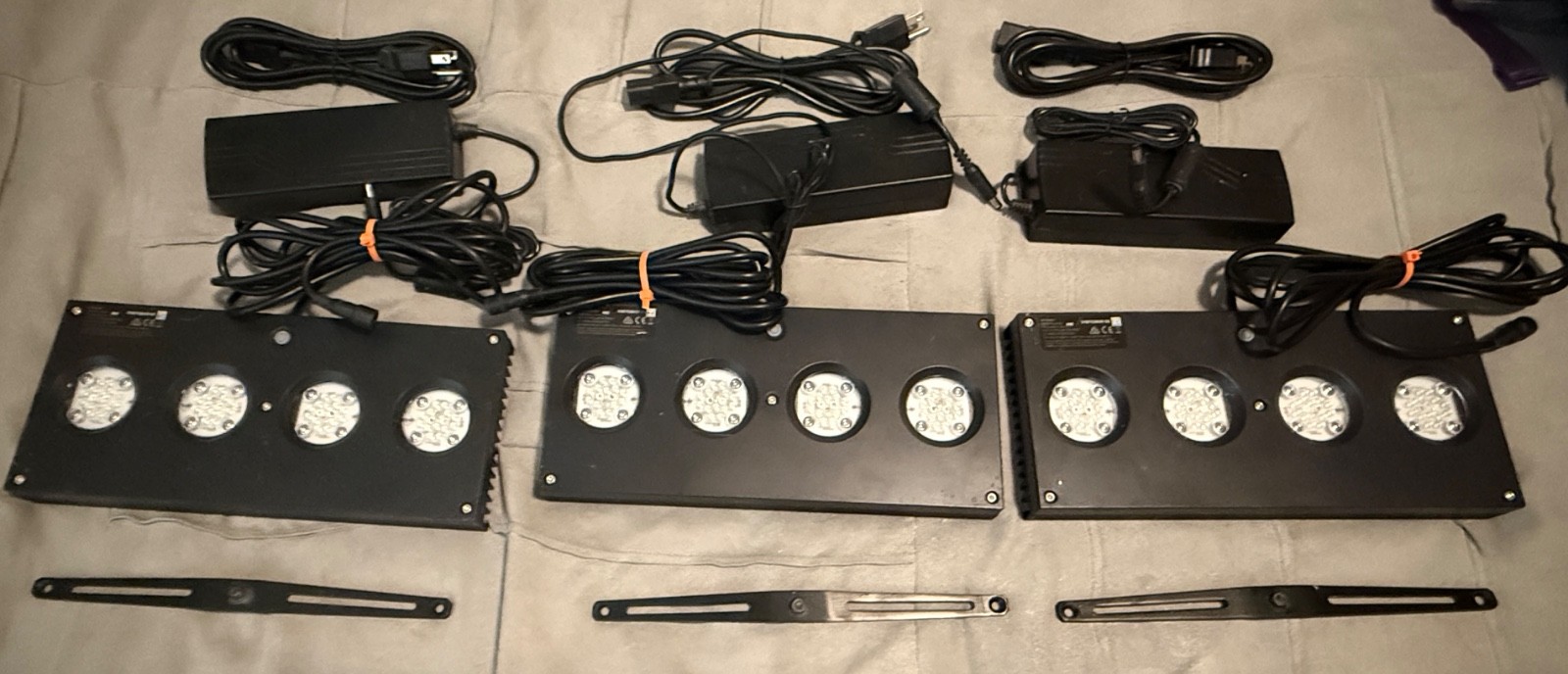AquaIllumination AI Black Hydra 64HD LED Aquarium Light w/HMS Hydra 64 Bracket
