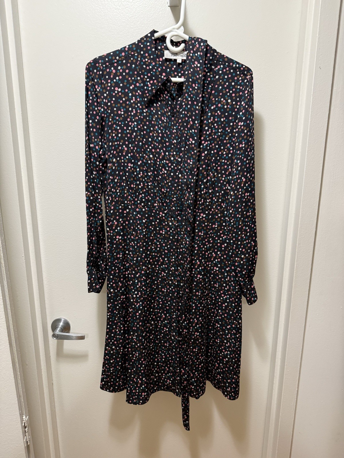 Diane von Furstenberg DVF Pink Black 100% Silk Tie Belt Shirt Dress Size Medium