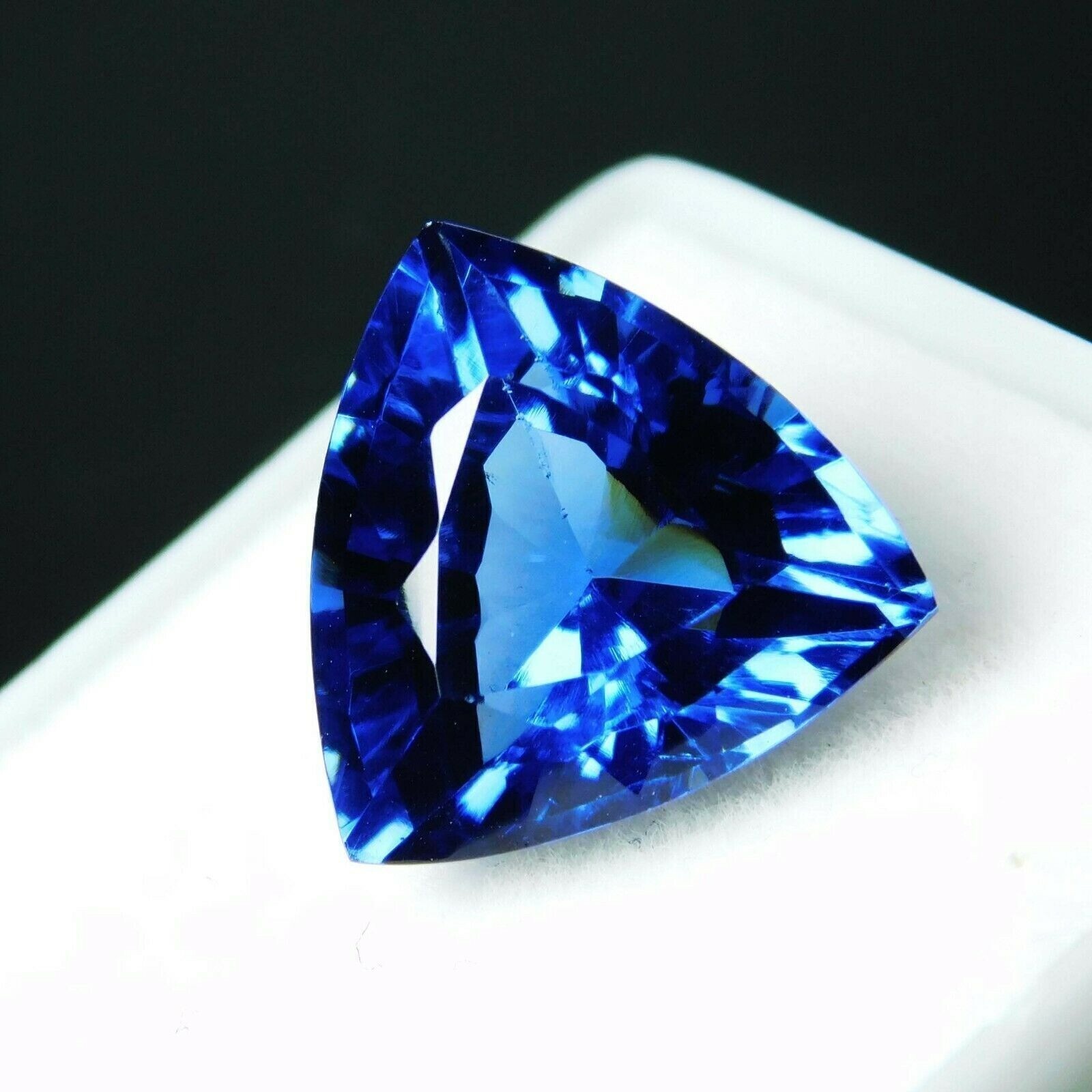 Certified Natural Flawless Tanzanite Blue Trillion Cut 10 Ct Loose Gemstone