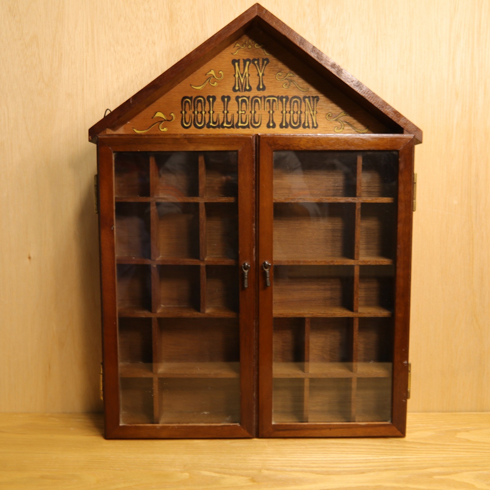 Vtg 1981 Enesco Wood Shadow Box My Collection Glass Display Case Trinket Box Vtg 1981 Enesco Wood Shadow Box My Collection Glass Display Case Trinket Box