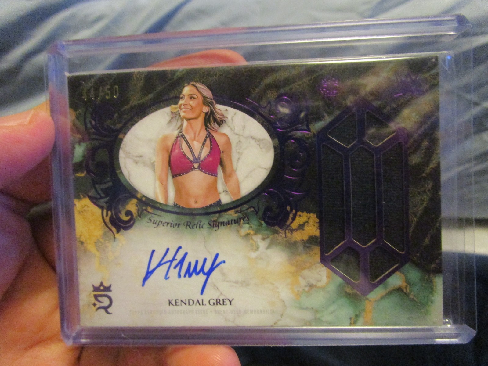 2025 WWE TOPPS ROYALTY KENDAL GREY NXT SUPERIOR RELIC SIGNATURE #44/50- READ