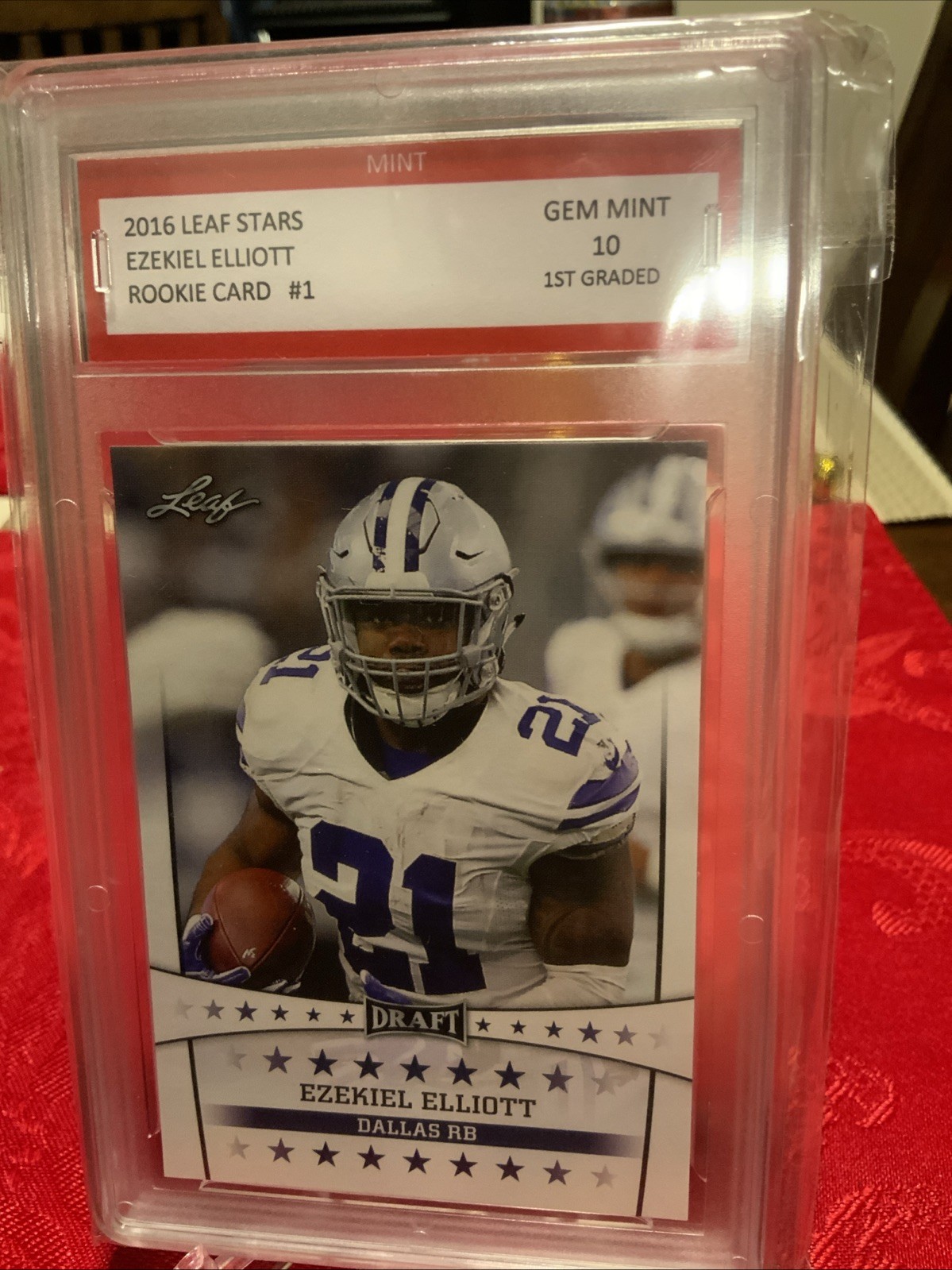 2016 Leaf Draft - Ezekiel Elliott #1 (RC) PSA 10 2016 Leaf Draft - Ezekiel Elliott #1 (RC) PSA 10
