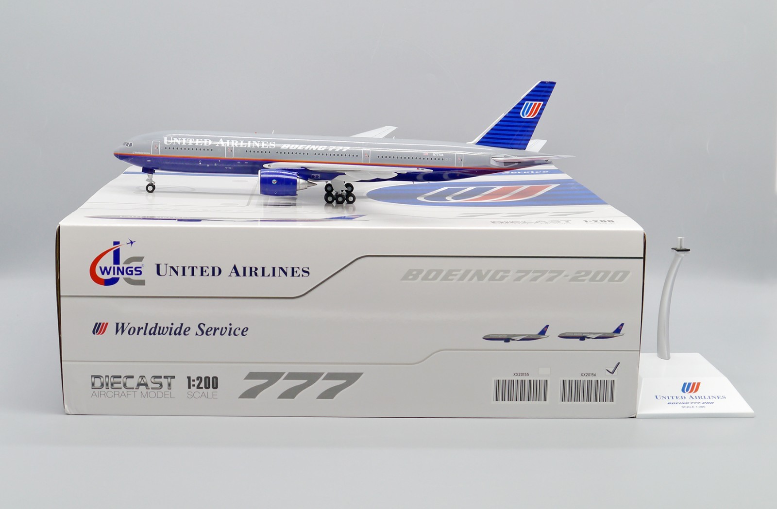 United Airlines B777-200 