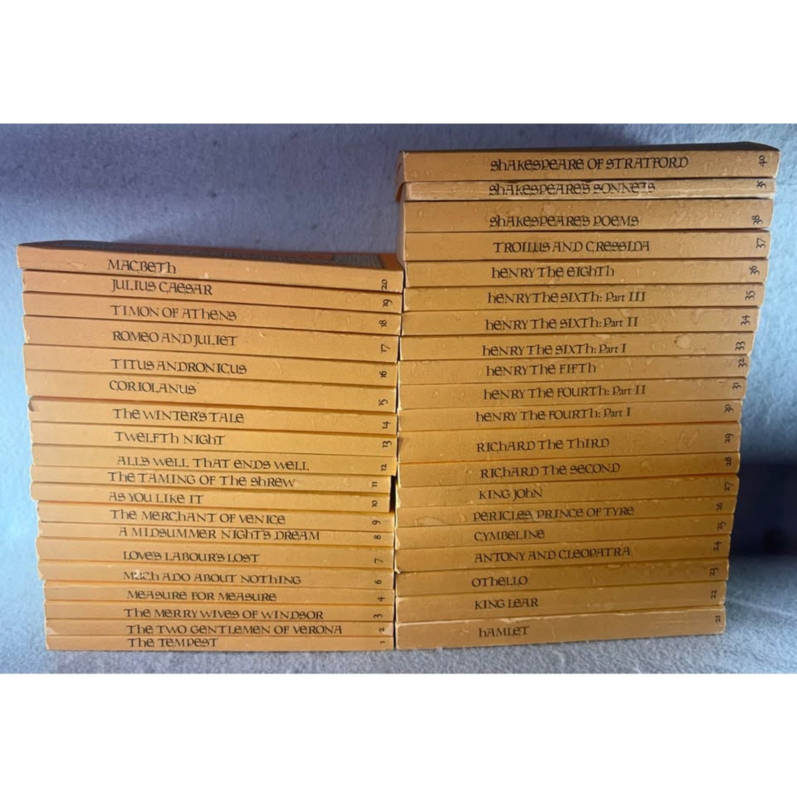 The Yale Shakespeare 39 Volume Set (missing book 5) vintage