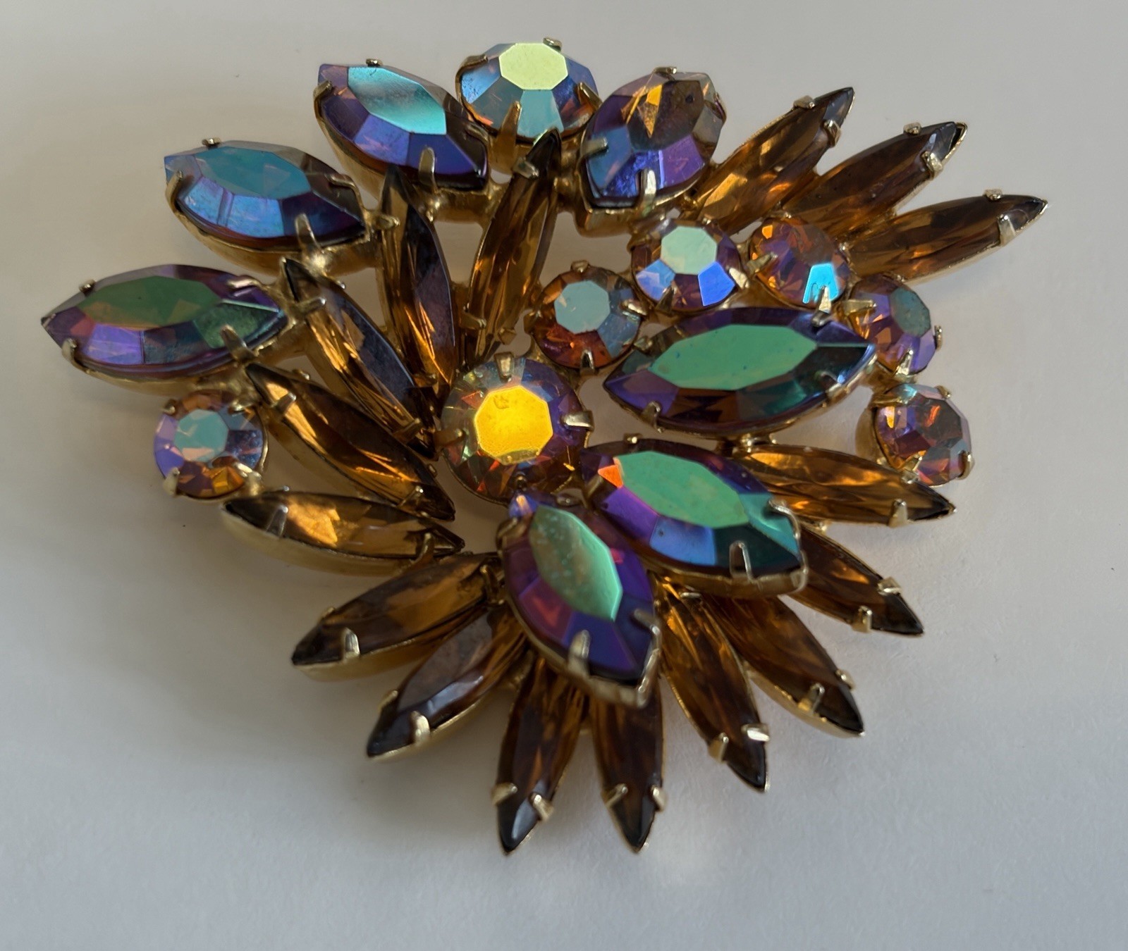 Signed WEISS Smoky Topaz AB Rhinestone Floral Spray Brooch Gold Tone Vintage