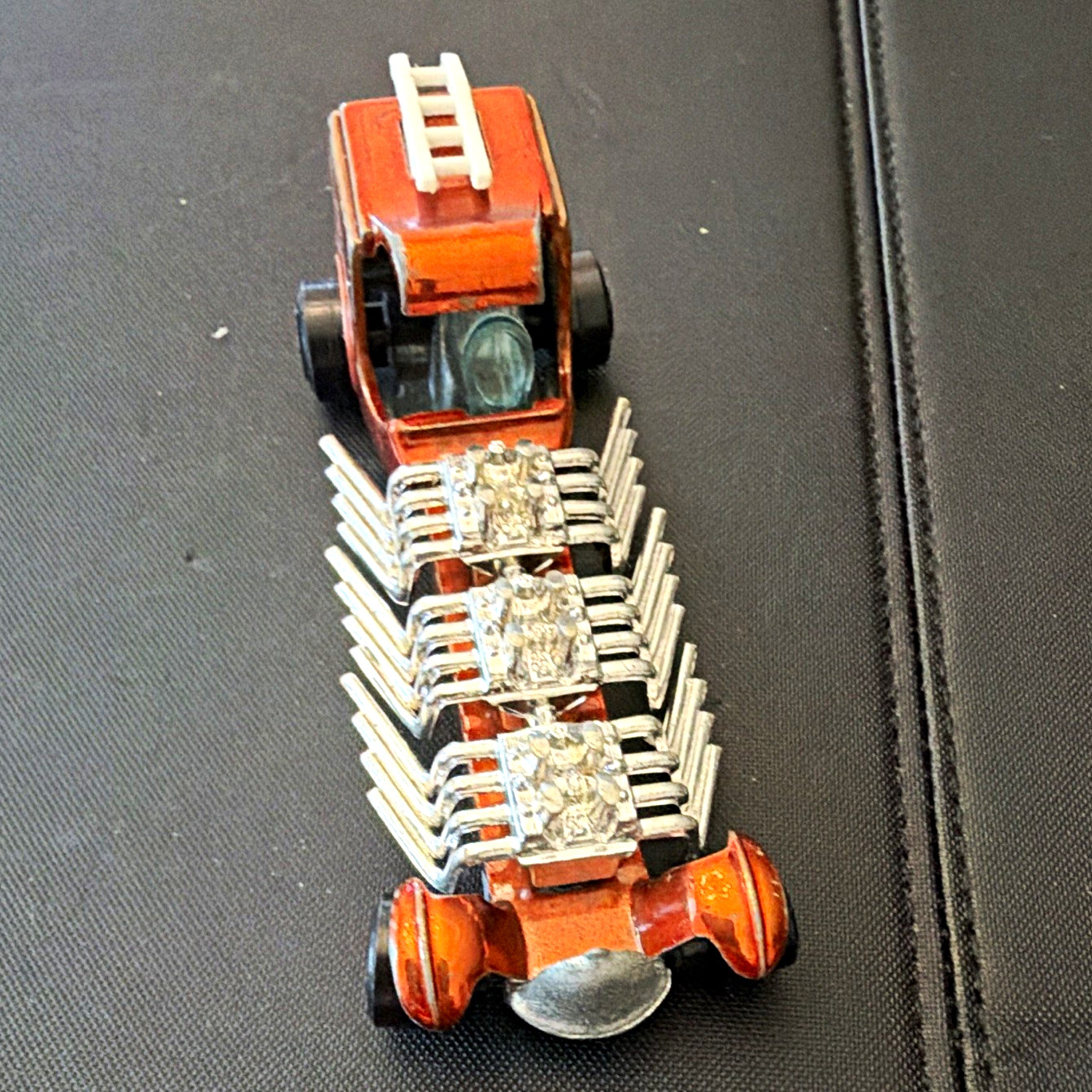 Hot Wheels Redline Ford T-Bucket Flameout 1:64 Diecast Red/Silver 1969 Hot Wheels Redline Ford T-Bucket Flameout 1:64 Diecast Red/Silver 1969