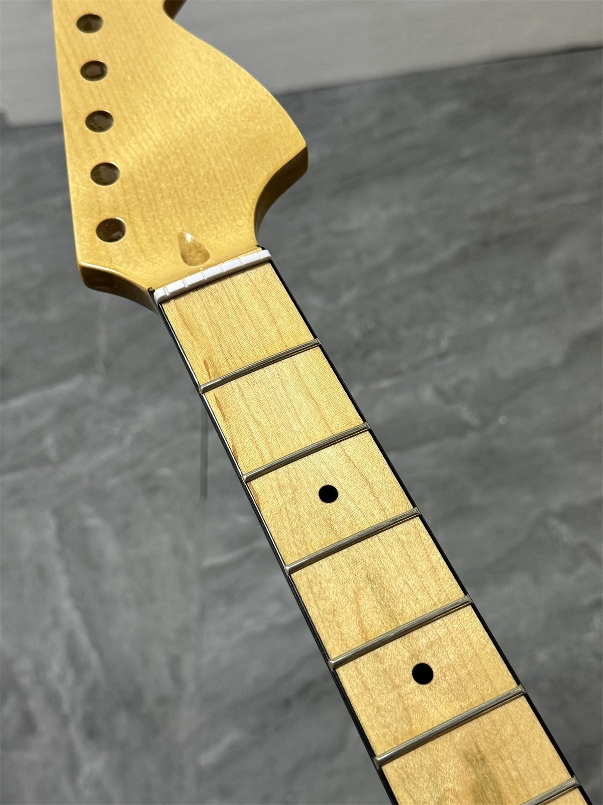 Low price Gloss 21 Fret  maple Electric guitar neck part big head 25.5inch