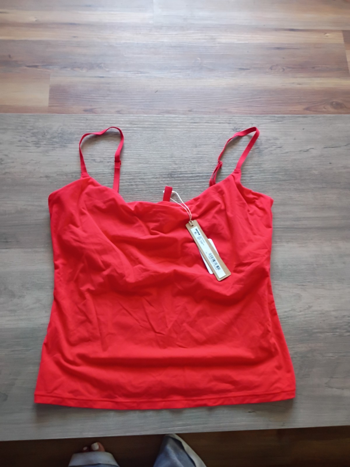 SKIMS Fits Everybody Cami In Cherry Size Large NWT
