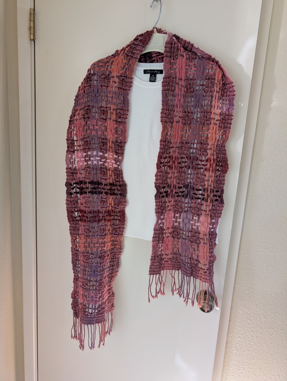Vintage Suantrai Of Ireland Wool Scarf Coral Open Weave Boho Artsy