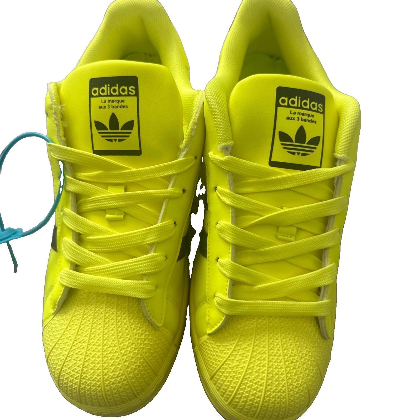 adidas Originals Men’s Yellow Low Top Lace-Up Sneakers Style Code G64180