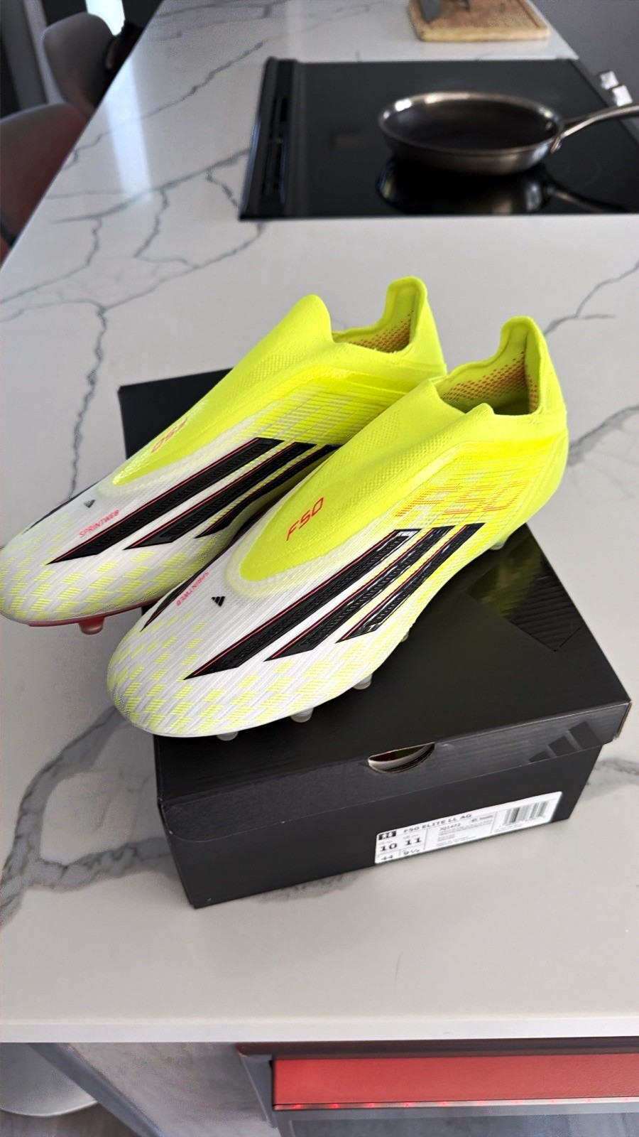 adidas F50 Elite LL AG Laceless Soccer Cleats Yellow US 10 Medium D adidas F50 Elite LL AG Laceless Soccer Cleats Yellow US 10 Medium D