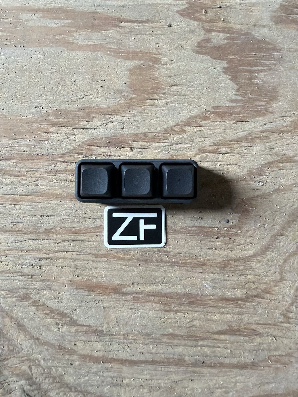 ZERO FEUD - ZF-MX Triple Key - Clear Anodized Aluminum New