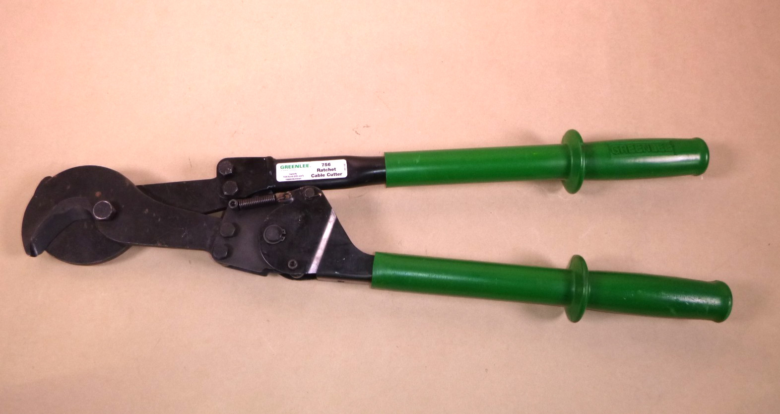 756 Greenlee Ratchet Cable Cutter, Heavy-Duty, 2 756 Greenlee Ratchet Cable Cutter, Heavy-Duty, 2