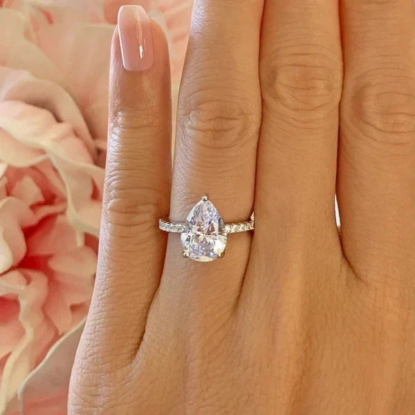 3.30Ct Luxurious Pear Cut Lab Grown Diamond Anniversary Ring 14K White Gold