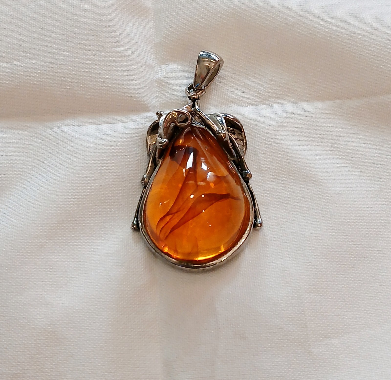 Vintage Art Nouveau Style Baltic Amber & Polished Silver Leaf Motif Pendant 28g