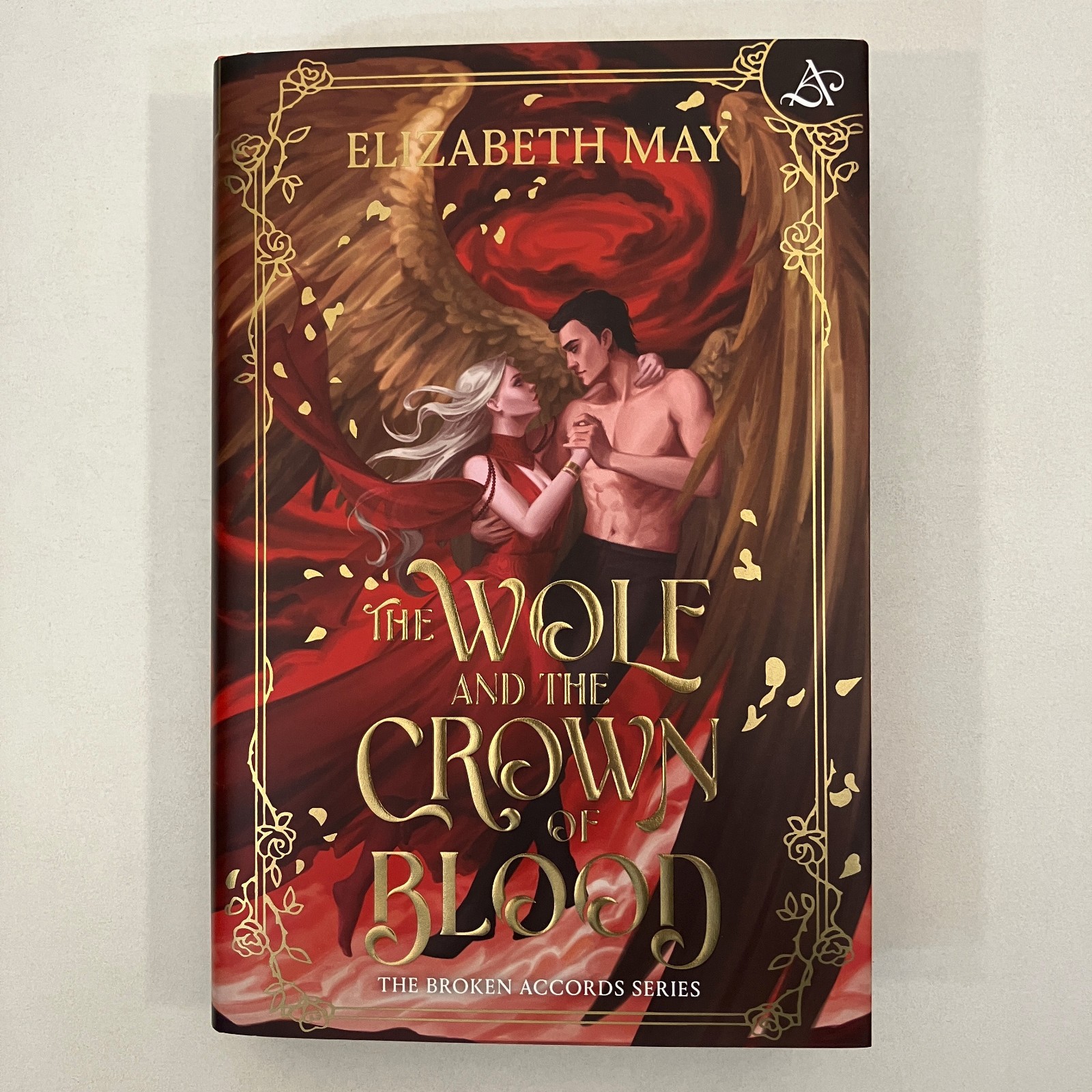 The Wolf and the Crown of Blood Elizabeth May Allurial Head Zeus Broken Accords