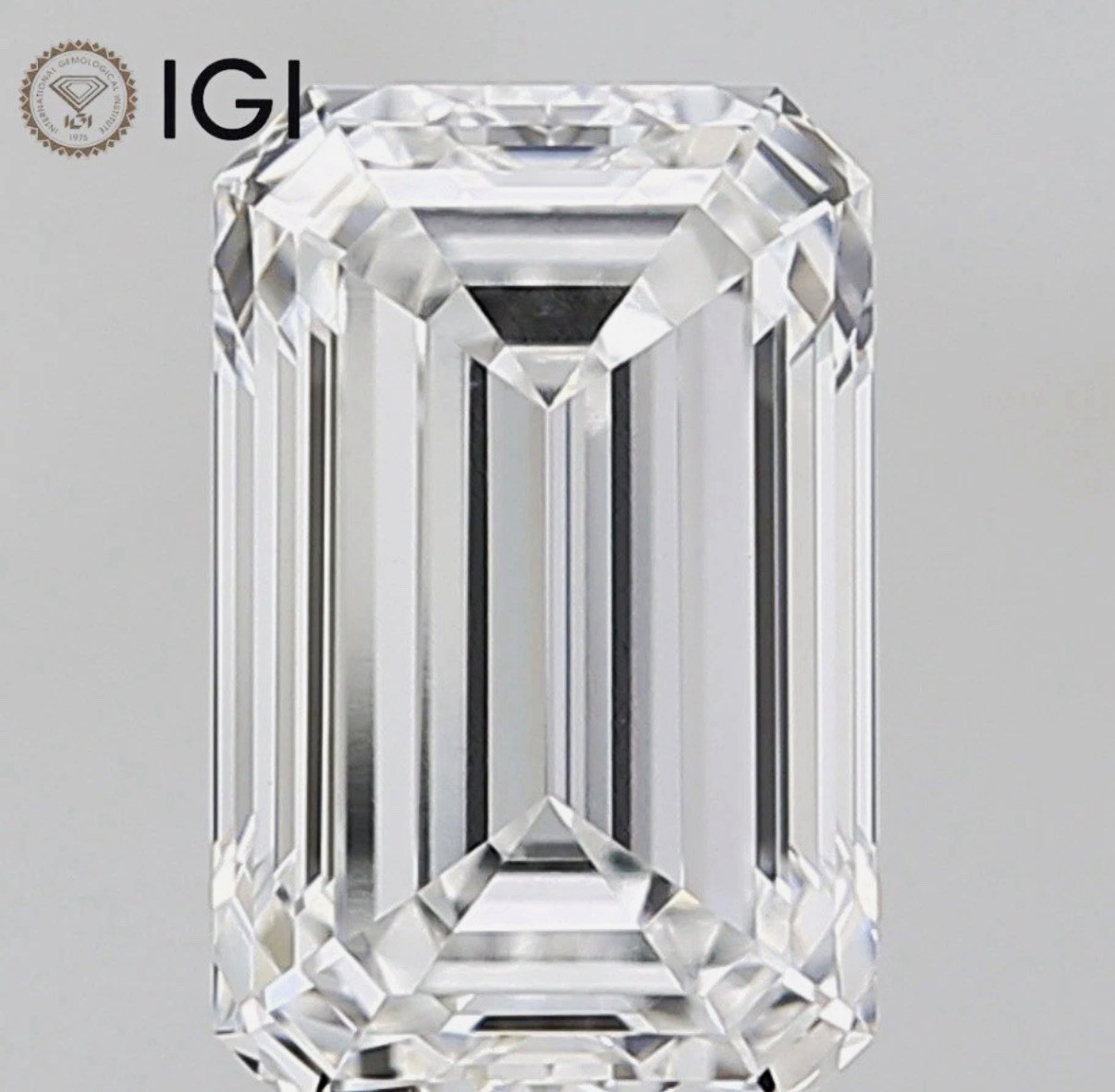 Lab Grown Diamond Emerald Cut 2.50ct F VS1 IGI LG797655429 8.91x6.53x4.44mm Lab Grown Diamond Emerald Cut 2.50ct F VS1 IGI LG797655429 8.91x6.53x4.44mm