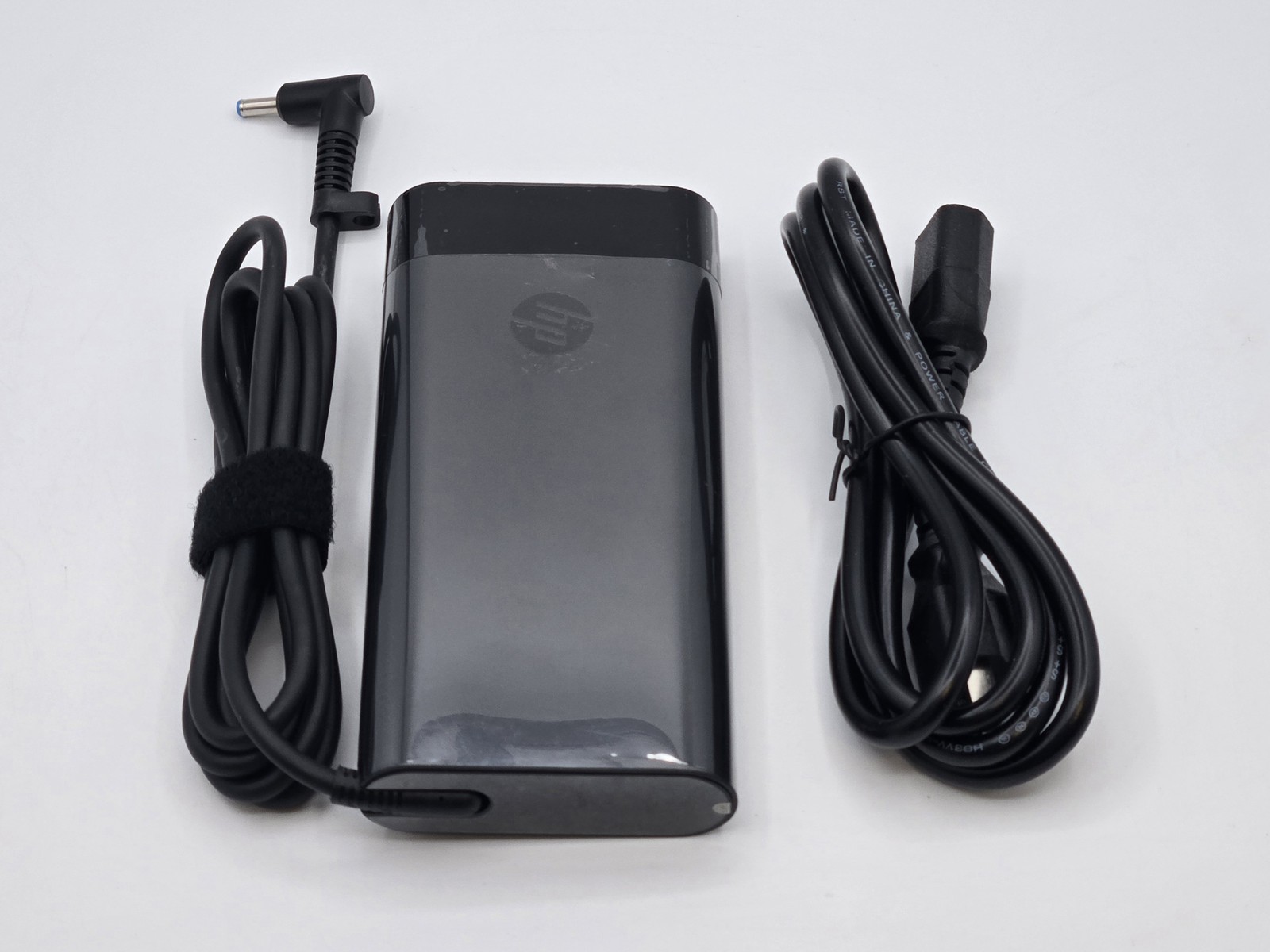 HP OEM 230W AC Adapter OMEN 16-c0500na TPN-LA10 M35733-001 PA1231-08 4.5mm