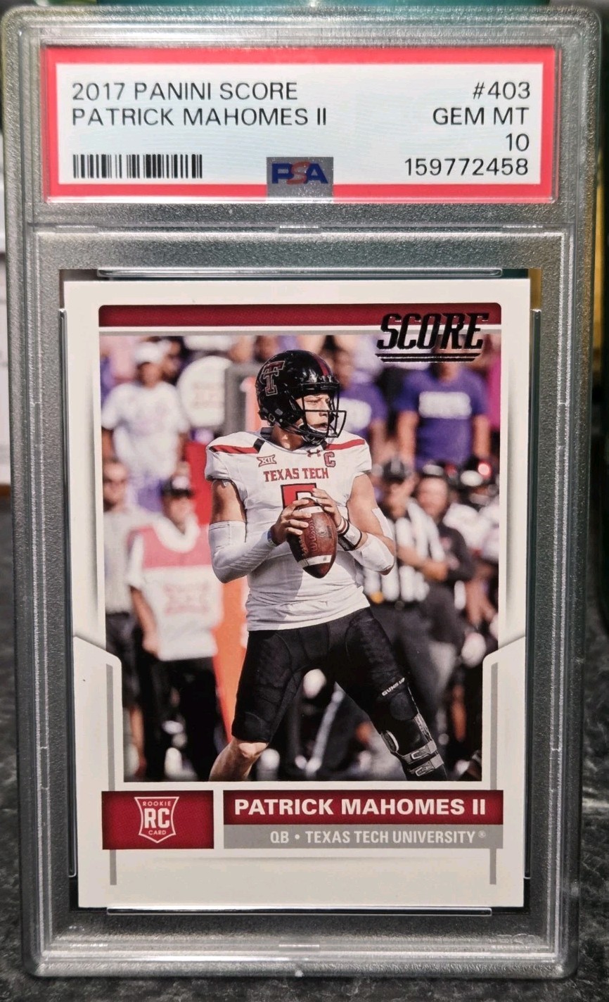 Panini Score 2017 Patrick Mahomes II Rookie Card #403 PSA 10 Sports Trading Card