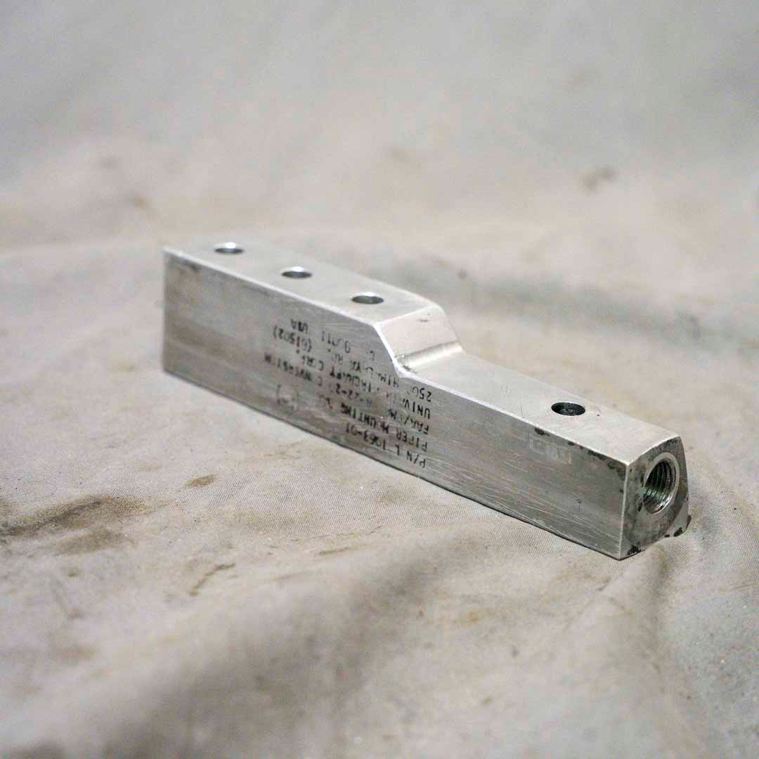 Piper Mounting Bar PA-22-20 Conversion Universal Aircraft Corp. P/N L 1063-10 Piper Mounting Bar PA-22-20 Conversion Universal Aircraft Corp. P/N L 1063-10