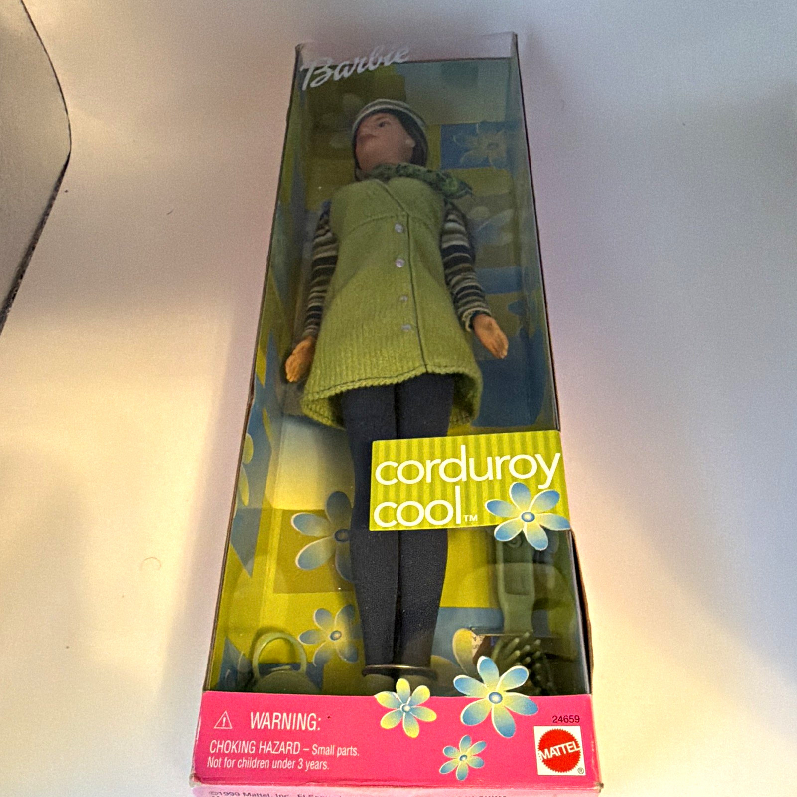 Barbie Corduroy Cool 12in Fashion Doll Blonde Blue Eyes 1999 MPN 24659