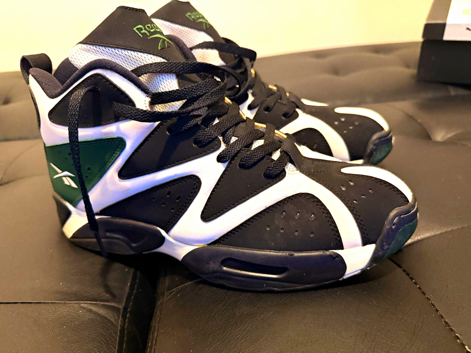 Reebok Kamikaze I Mid SuperSonics V60362 White/Black/Green Men\'s 2014