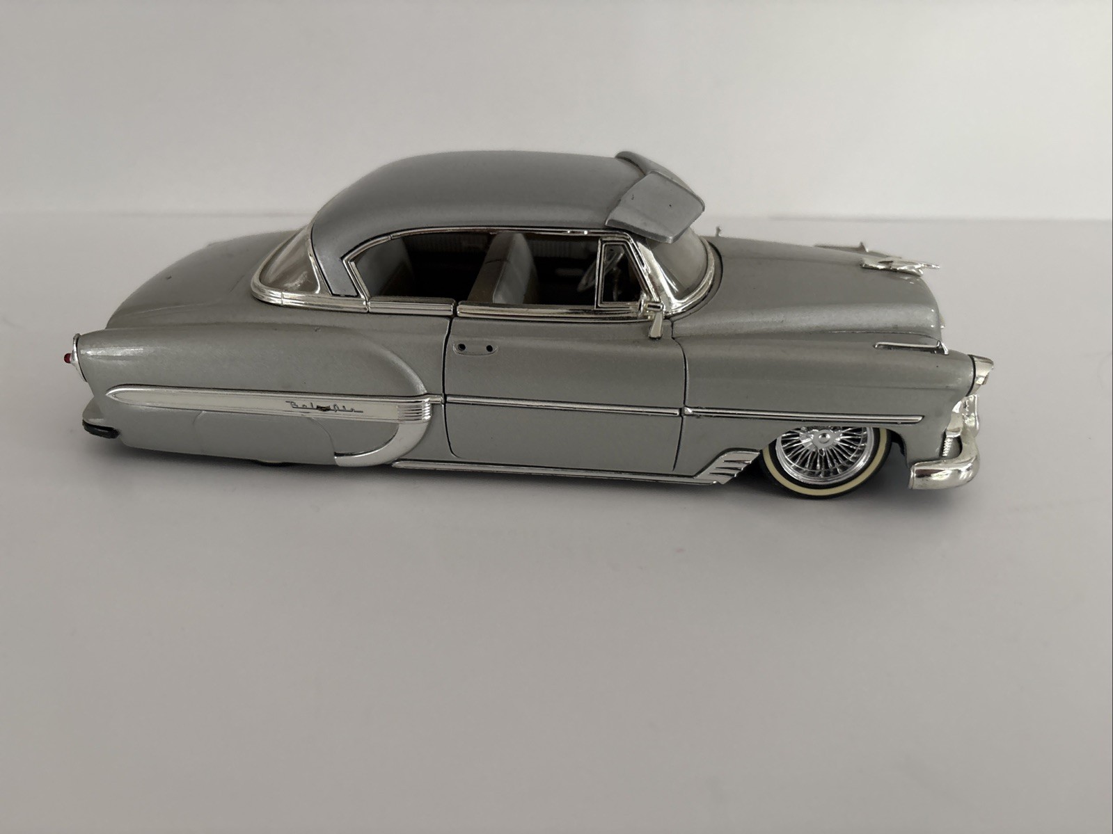 Jada Toys Dub City 1:24 1953 Chevrolet Bel Air Silver Diecast Custom Wheels