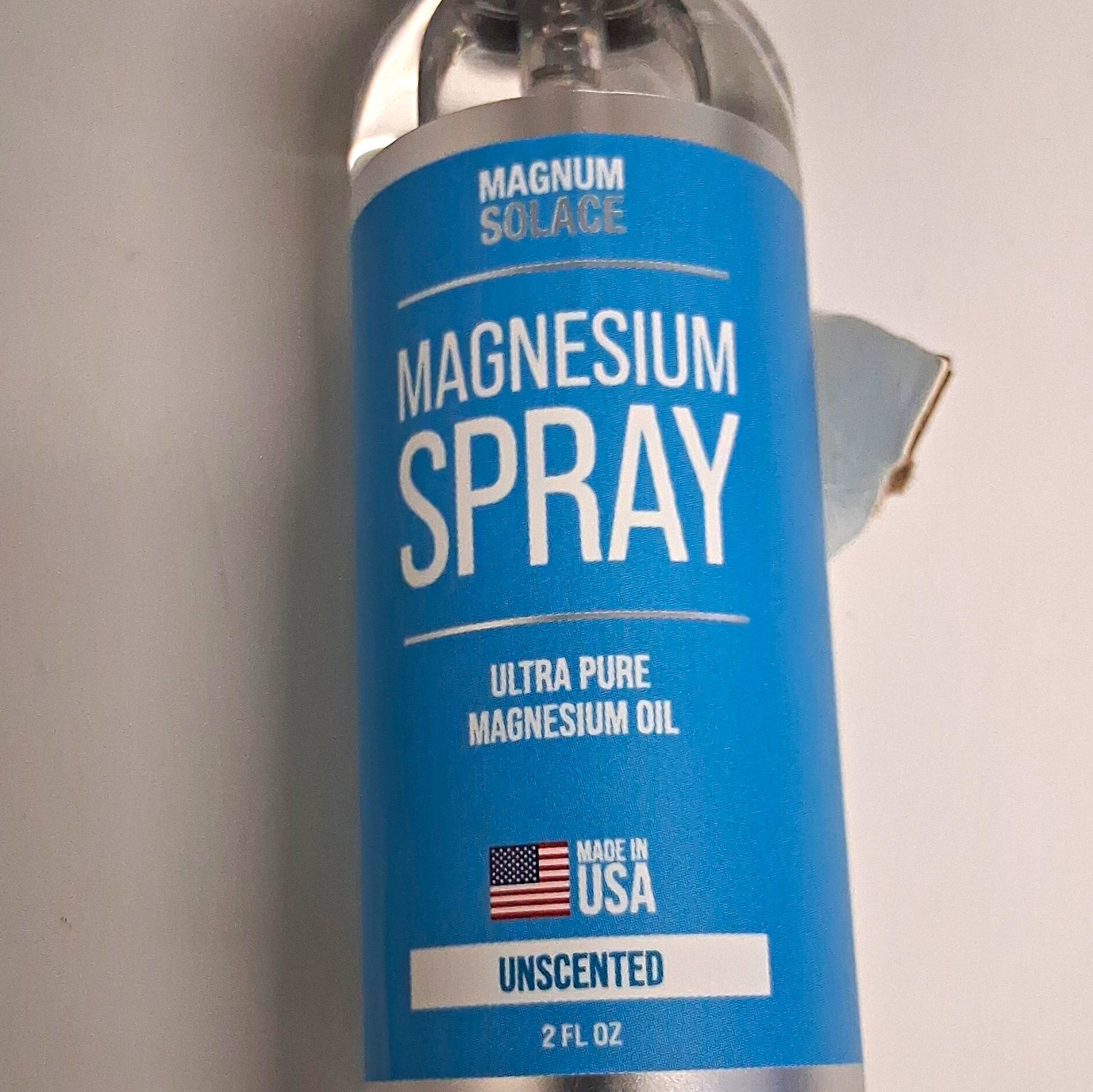 Magnum Solace Ultra Pure Magnesium Spray Oil Unscented Moisturizer 2 fl oz Magnum Solace Ultra Pure Magnesium Spray Oil Unscented Moisturizer 2 fl oz