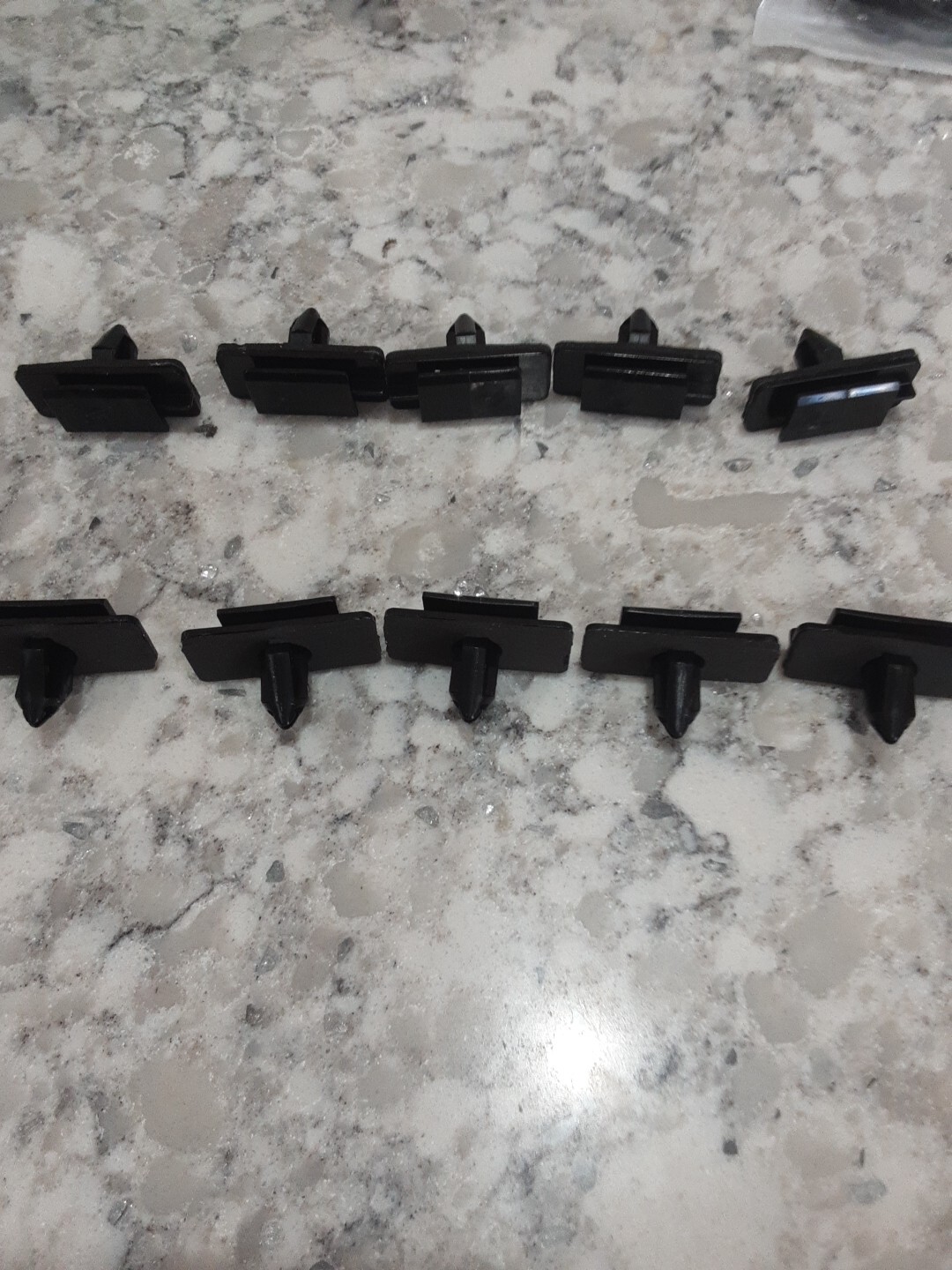set of 10 OEM rocker moulding clips 68283229AA Chrysler 300 and Dodge Charger set of 10 OEM rocker moulding clips 68283229AA Chrysler 300 and Dodge Charger