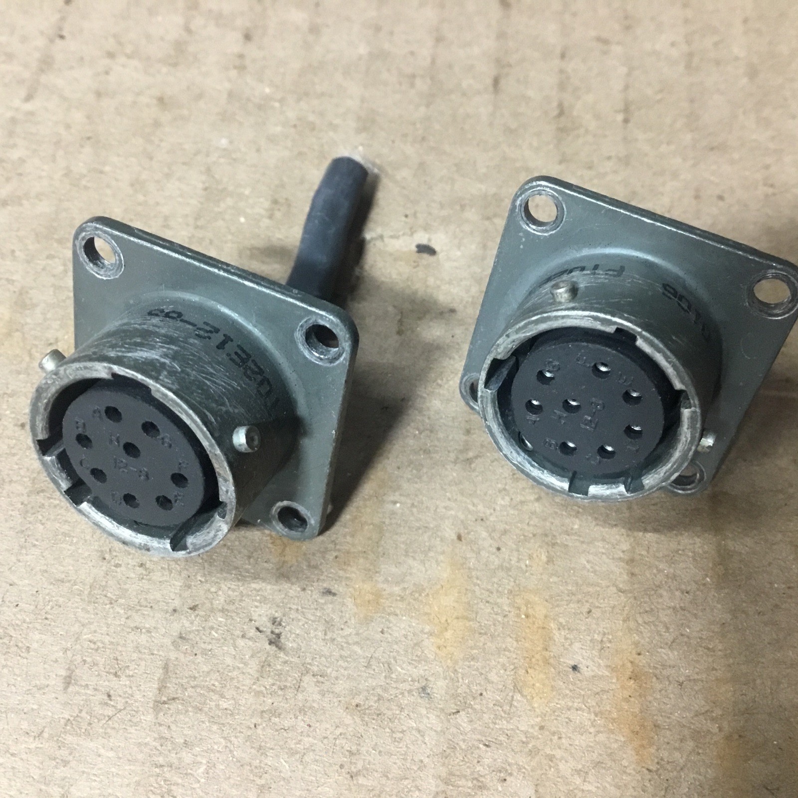 Used Amphenol 0106 Connector (2 Pics)