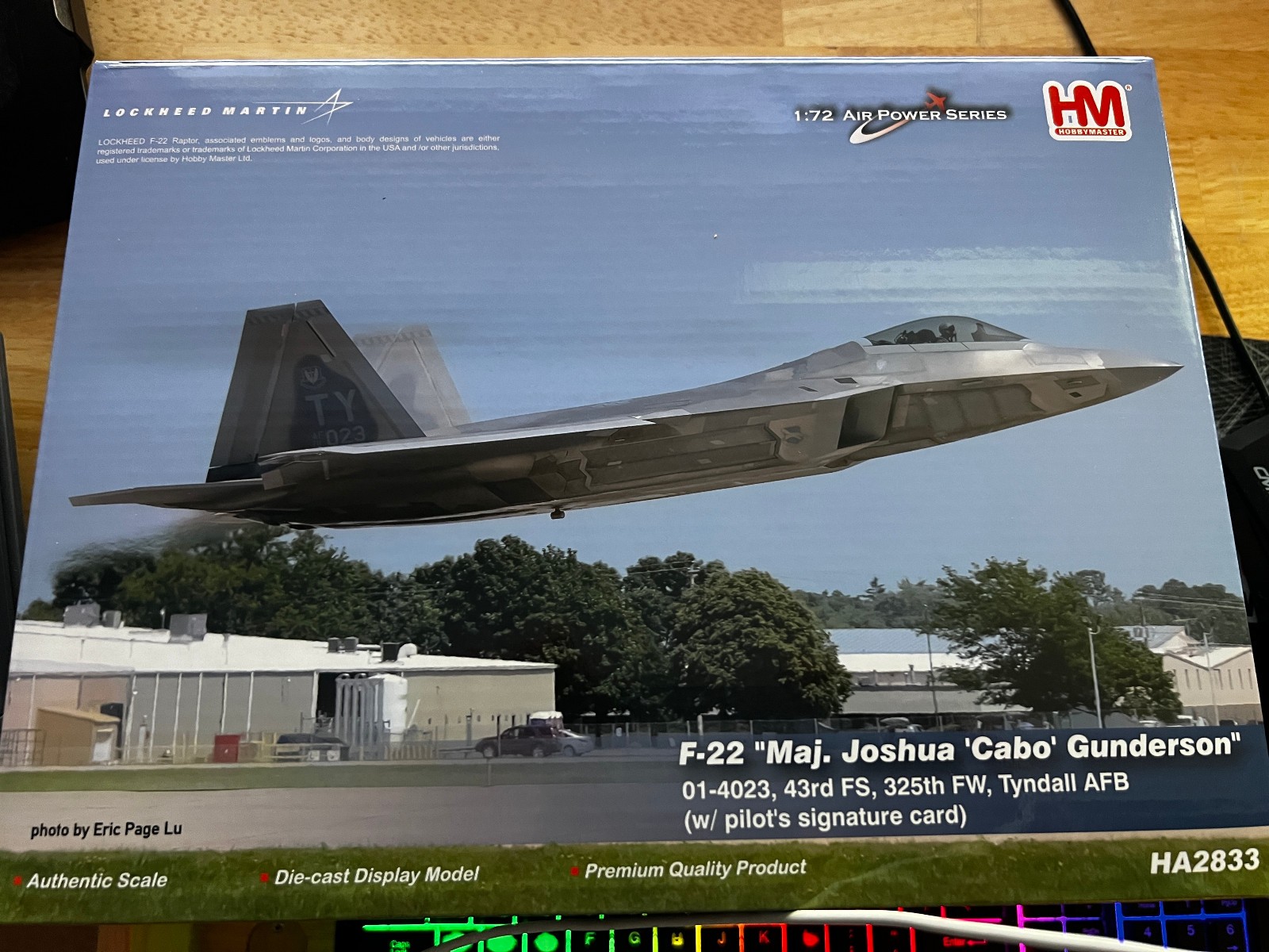 HA2833 Hobby Master F-22A Raptor 1/72 Model #01-4203 USAF 325th FW, 43rd FS