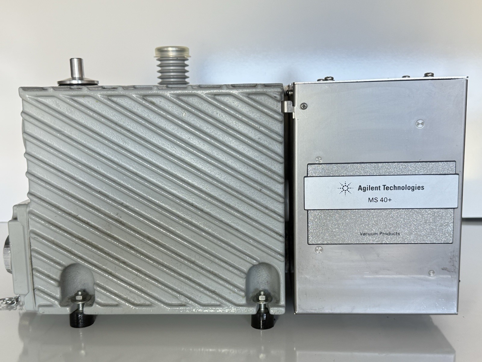 Agilent Technologies MS40+ Rotary Vane Pump 9499225M008 Agilent Technologies MS40+ Rotary Vane Pump 9499225M008