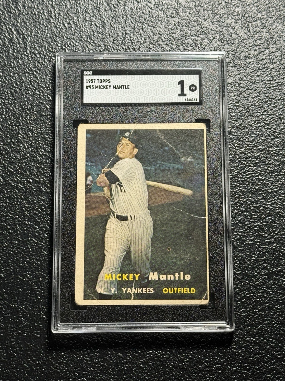 1957 Topps - Mickey Mantle #95 SGC Yankees 1957 Topps - Mickey Mantle #95 SGC Yankees