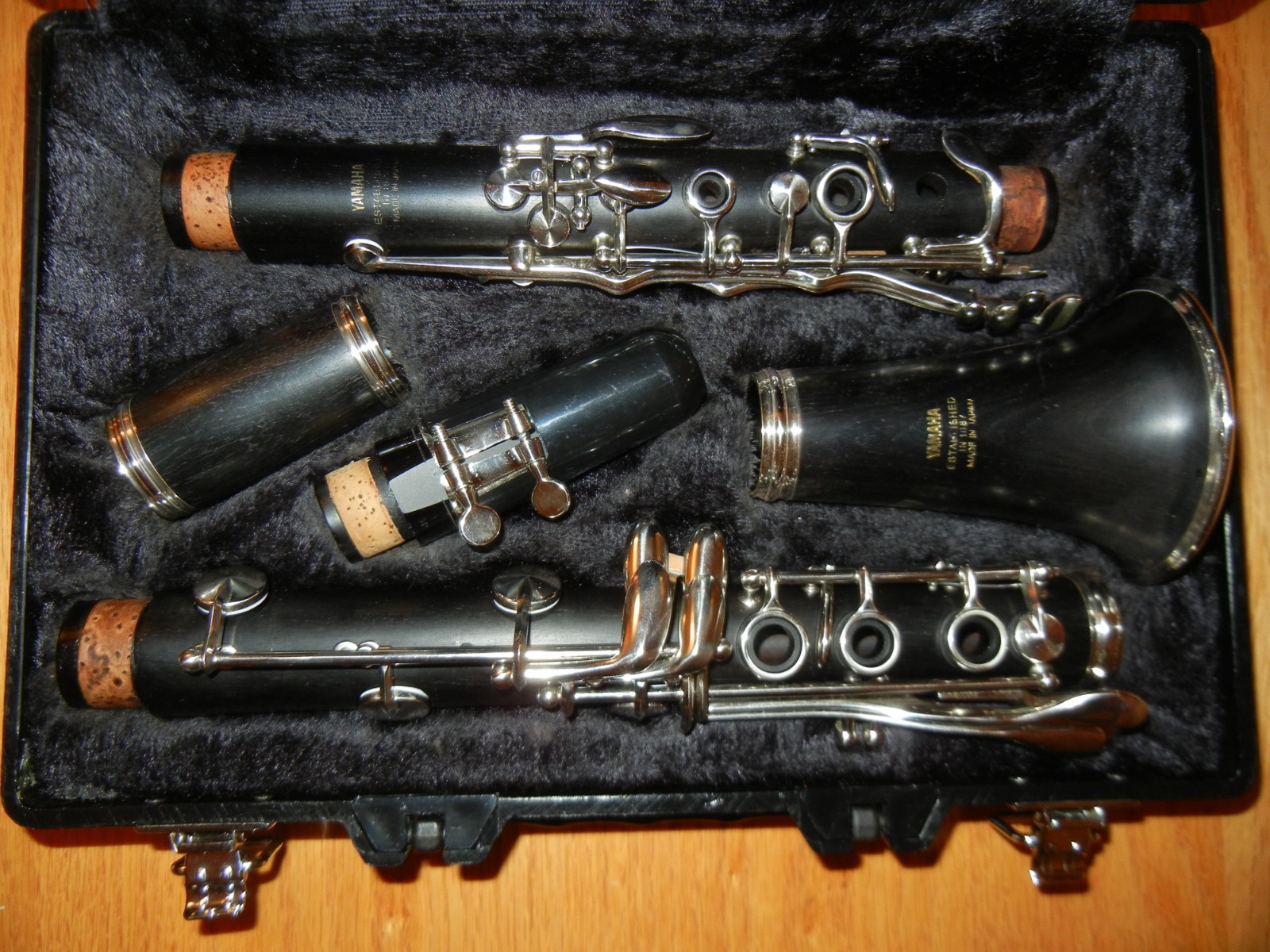 Yamaha YCL-34 Wood Bb:  All New Pads + Vandoren B45 Mouthpiece (YCL-450 Equiv)