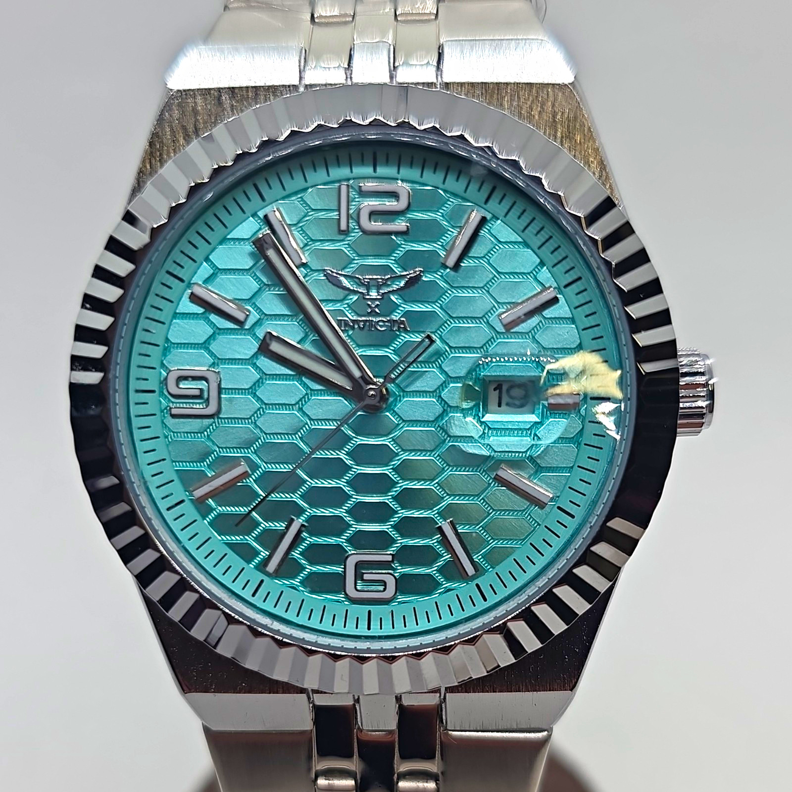 Invicta 69859 Men\'s Quartz Watch Blue Honeycomb Dial Date Stainless Steel 41mm Invicta 69859 Men\'s Quartz Watch Blue Honeycomb Dial Date Stainless Steel 41mm